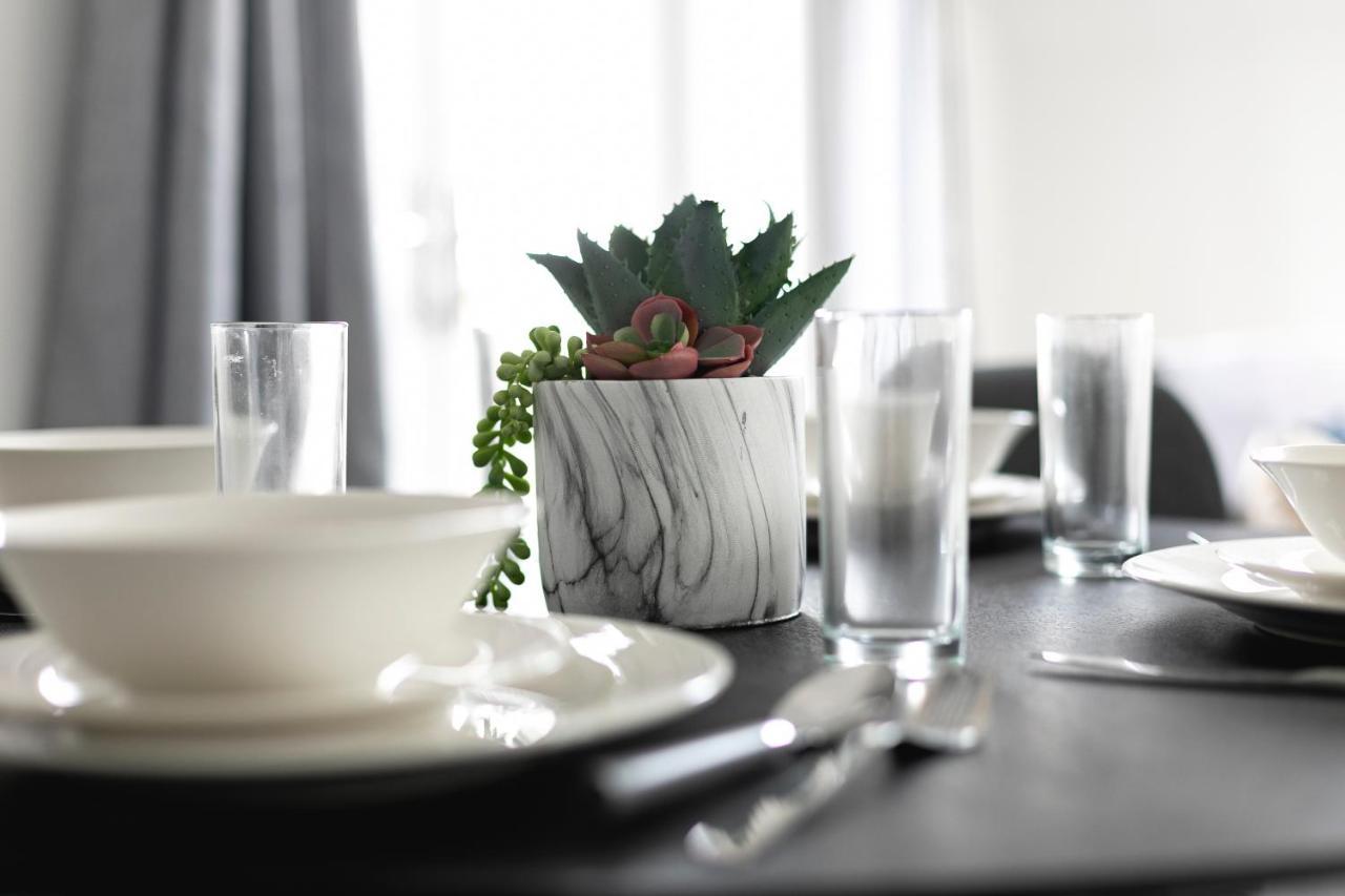 Skyvillion - London Enfield Chase Apartments With Parking & Wifi Luaran gambar
