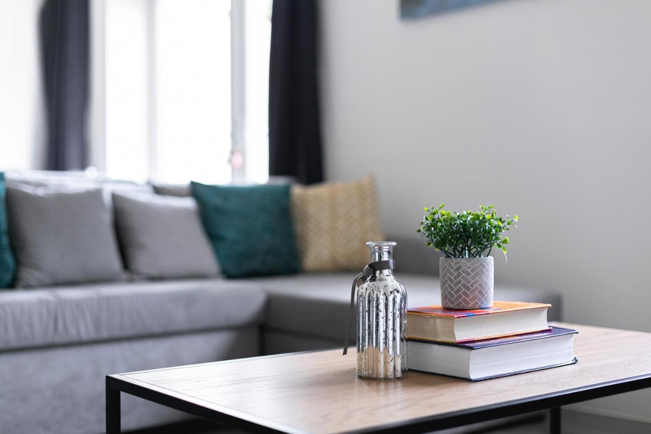 Skyvillion - London Enfield Chase Apartments With Parking & Wifi Luaran gambar